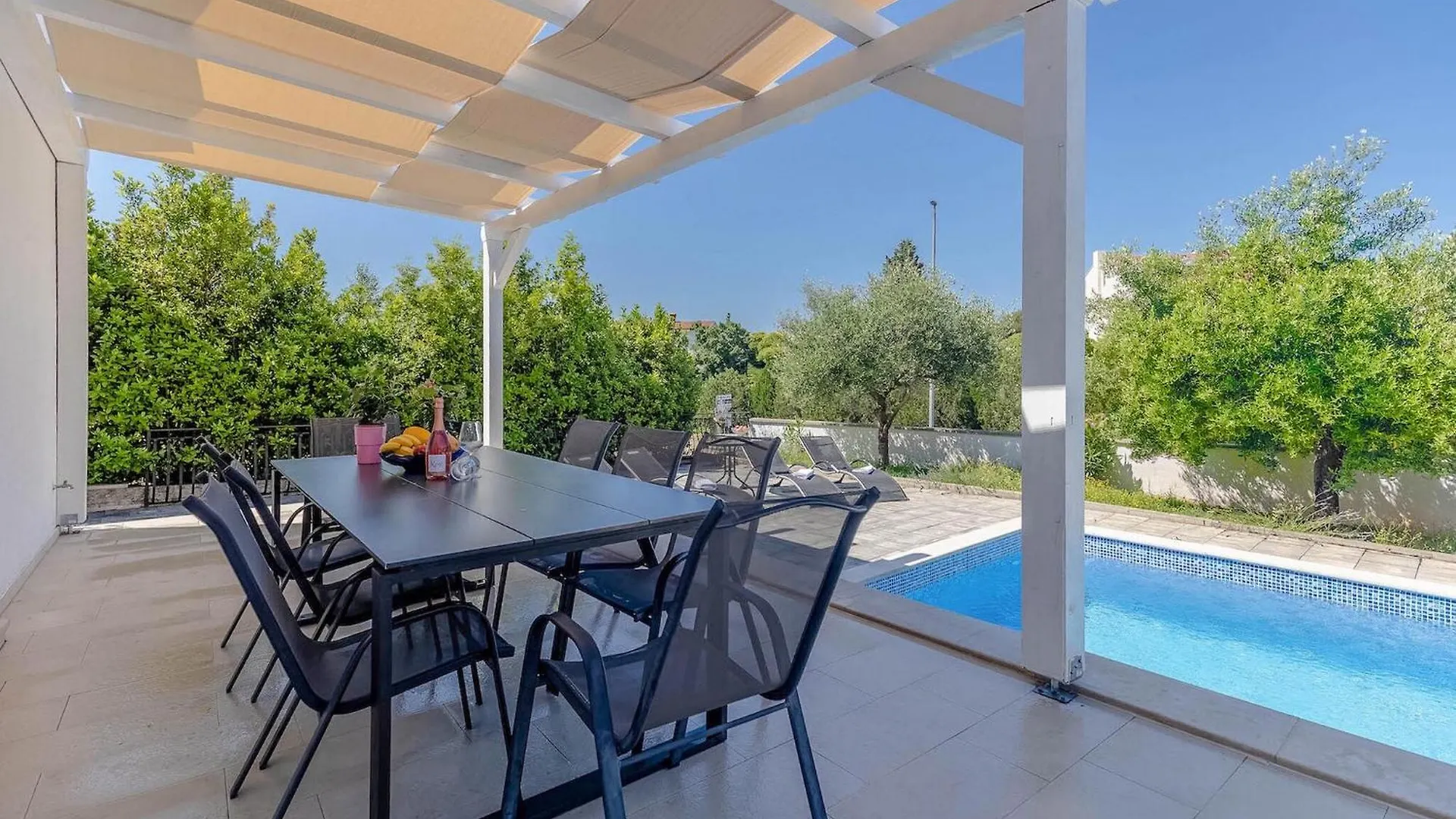 Holiday home 4 Bedroom Nice Home In Rovinj
