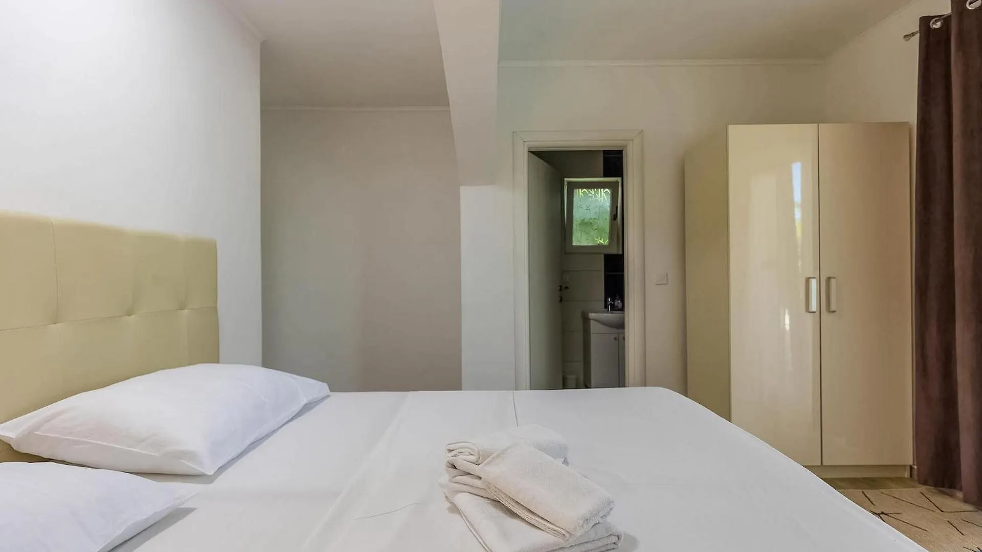Holiday home 4 Bedroom Nice Home In Rovinj